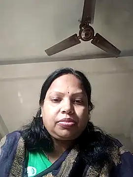 Snapshot of Arohi35 chatting on 03/23/25, 02:04 Arohi35 online show from 03/23/25, 02:04