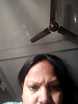 Snapshot of Arohi35 chatting on 03/23/25, 05:54 Arohi35 online show from 03/23/25, 05:54