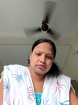 Snapshot of Arohi35 chatting on 09/22/25, 03:30 Arohi35 online show from 09/22/25, 03:30