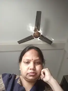 Snapshot of Arohi35 chatting on 02/10/26, 04:27 Arohi35 online show from 02/10/26, 04:27