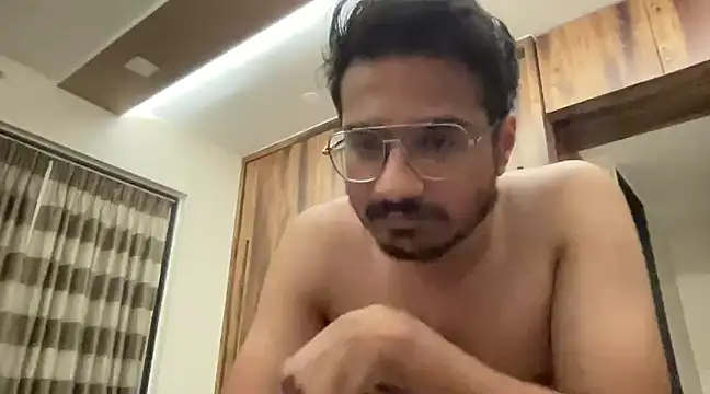 Snapshot of anuragbrothermodel chatting on 03/10/25, 06:34 anuragbrothermodel online show from 03/10/25, 06:34