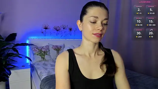 Eva McCoy online show from 10/24/25, 07:38