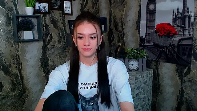 LanaTey online show from 02/05/26, 02:22