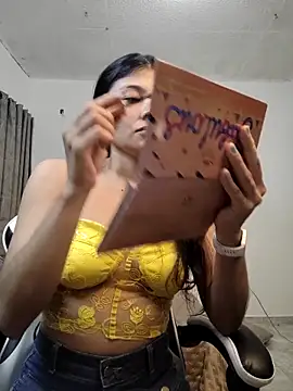 Snapshot of Guadalupe_Lopez chatting on 09/28/25, 10:09 Guadalupe Lopez online show from 09/28/25, 10:09