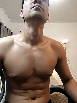 Snapshot of Guadalupe_Lopez chatting on 10/16/25, 10:05 Guadalupe Lopez online show from 10/16/25, 10:05