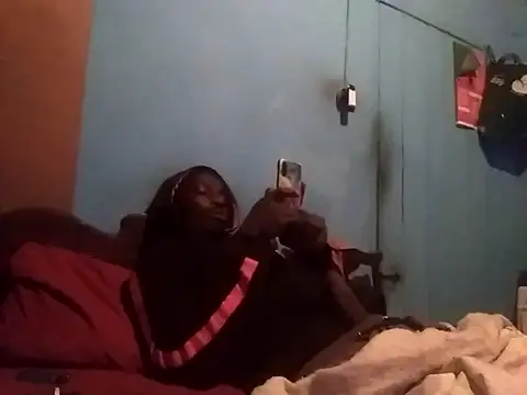 Snapshot of rasvinchi chatting on 03/14/25, 10:05 rasvinchi online show from 03/14/25, 10:05