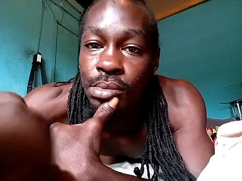 Snapshot of rasvinchi chatting on 10/13/25, 12:49 rasvinchi online show from 10/13/25, 12:49