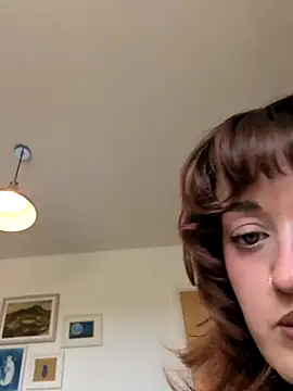 Snapshot of Petite_Juicy_Olive chatting on 08/07/26, 09:44 Petite Juicy Olive online show from 08/07/26, 09:44