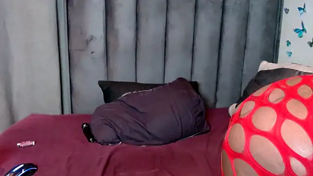 LustyDeziree1 online show from 09/15/25, 11:49