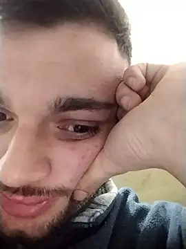 Snapshot of Francescodicristina44 chatting on 02/21/26, 09:27 Francescodicristina44 online show from 02/21/26, 09:27