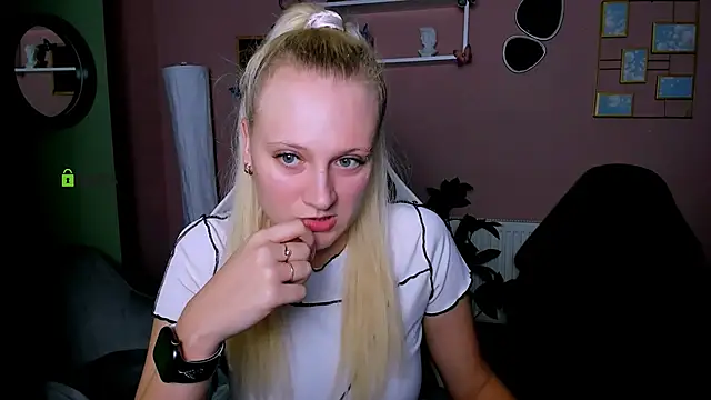 madam uliis online show from 11/27/25, 02:19