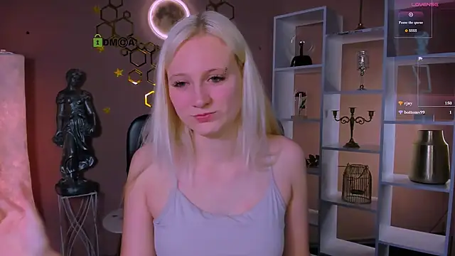 madam uliis online show from 06/16/26, 01:58