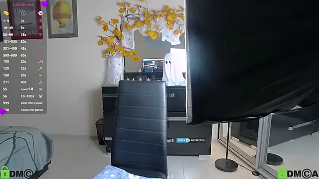 Lilysweet13 online show from 10/29/25, 11:23