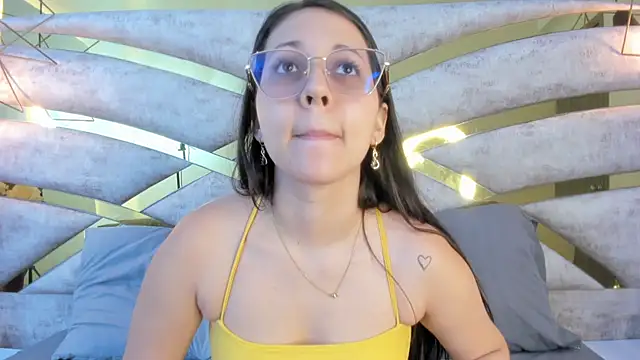 Sofiia Rossee  online show from 10/31/25, 08:10