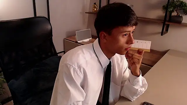 labrinthteasing online show from 03/17/25, 07:48