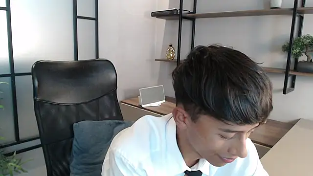 labrinthteasing online show from 03/17/25, 11:21