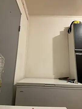 Snapshot of Hugo34bg chatting on 03/19/26, 03:43 Hugo34bg online show from 03/19/26, 03:43