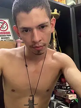 Snapshot of craxybaby chatting on 03/21/25, 01:12 craxybaby online show from 03/21/25, 01:12