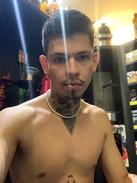 Snapshot of craxybaby chatting on 10/18/25, 12:06 craxybaby online show from 10/18/25, 12:06