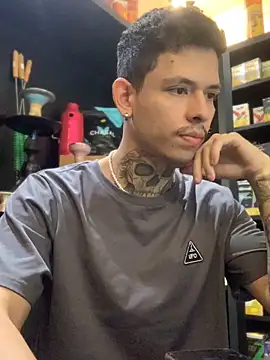 Snapshot of craxybaby chatting on 10/24/25, 02:46 craxybaby online show from 10/24/25, 02:46