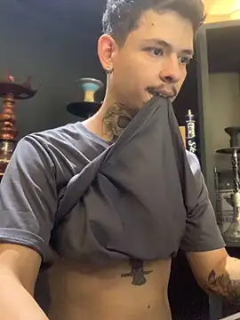 Snapshot of craxybaby chatting on 11/22/25, 03:44 craxybaby online show from 11/22/25, 03:44