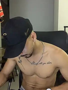 Snapshot of NicolasChest_xxx chatting on 07/01/26, 01:29 NicolasChest xxx online show from 07/01/26, 01:29