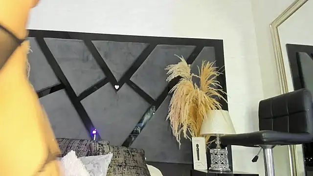 CamilaJohnston online show from 03/18/26, 09:18