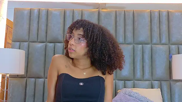 CamilaJohnston online show from 04/07/26, 08:31