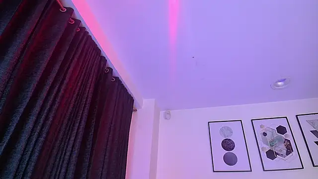 Karin Ks online show from 03/18/25, 11:08