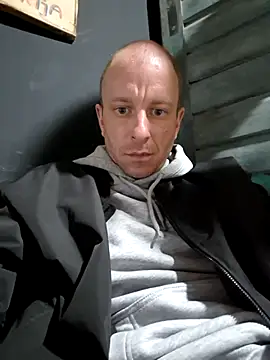 Snapshot of svenpfeifer chatting on 03/11/25, 05:46 svenpfeifer online show from 03/11/25, 05:46