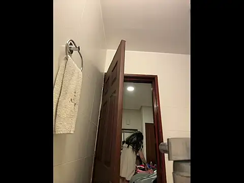 LoganPeny online show from 01/07/26, 10:56