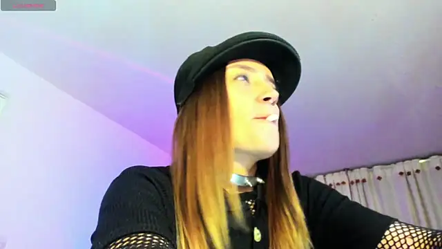 Hat girl online show from 09/11/25, 04:56