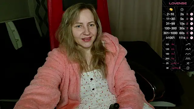 Snapshot of ganet469 chatting on 12/21/25, 10:39 ganet469 online show from 12/21/25, 10:39