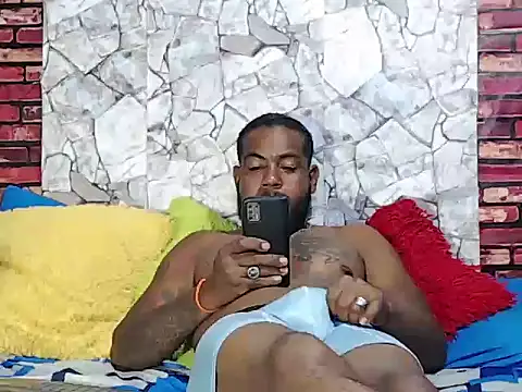 BladeFoxxx1 online show from 02/25/26, 03:27