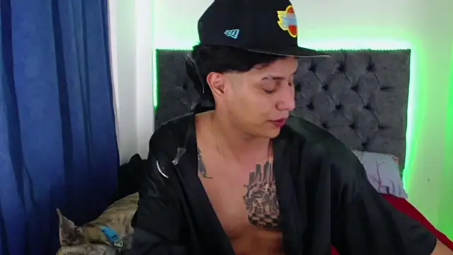 Stone grey1  online show from 10/24/25, 03:03