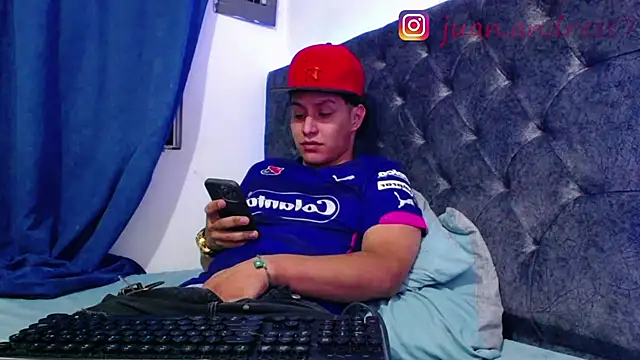 Stone grey1  online show from 02/18/26, 01:01