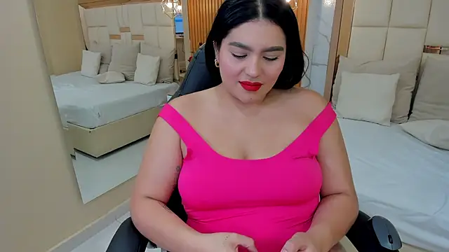 eva sainnt online show from 03/18/25, 02:48