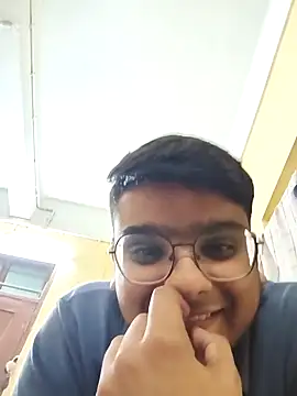 Snapshot of sutfvkii chatting on 03/11/25, 07:14 sutfvkii online show from 03/11/25, 07:14