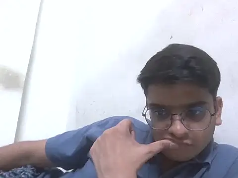 Snapshot of sutfvkii chatting on 09/26/25, 05:06 sutfvkii online show from 09/26/25, 05:06