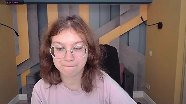 AngelinaLow online show from 11/02/25, 06:27