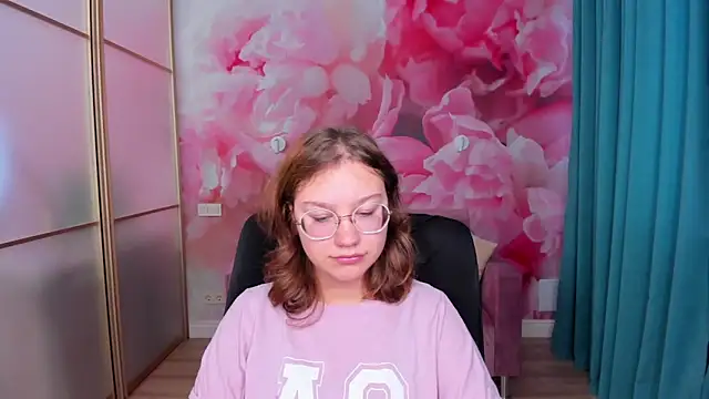 AngelinaLow online show from 11/06/25, 12:28