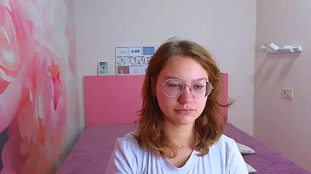 AngelinaLow online show from 11/12/25, 12:27