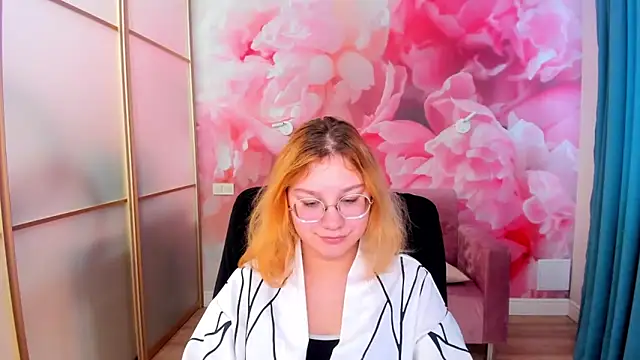 AngelinaLow online show from 02/20/26, 12:38