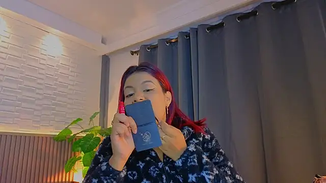 TiffanyWalk online show from 09/25/25, 11:25