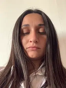 luci brecman online show from 06/08/26, 06:52