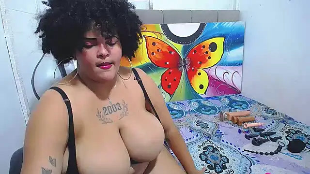 latina bigboos25 online show from 09/11/25, 02:33