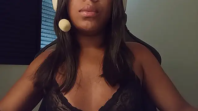 Snapshot of cammydebora chatting on 09/18/25, 04:53 cammydebora online show from 09/18/25, 04:53