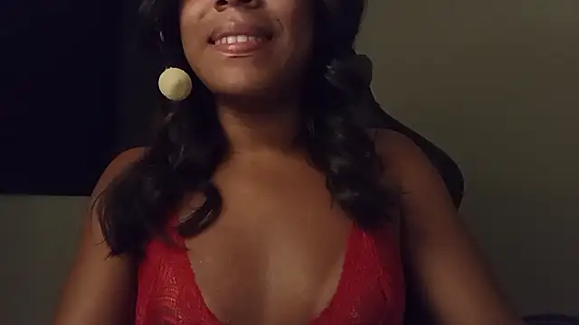 Snapshot of cammydebora chatting on 09/20/25, 12:33 cammydebora online show from 09/20/25, 12:33