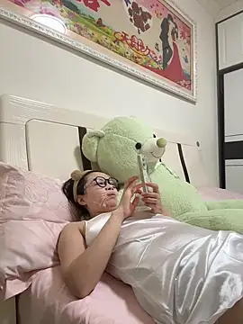 aa520uv online show from 10/06/25, 03:31