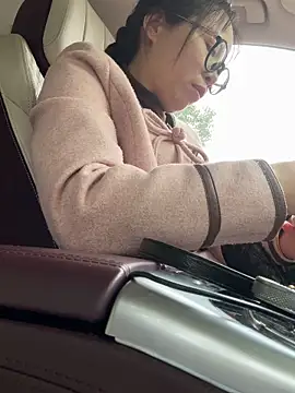 aa520uv online show from 11/06/25, 04:57